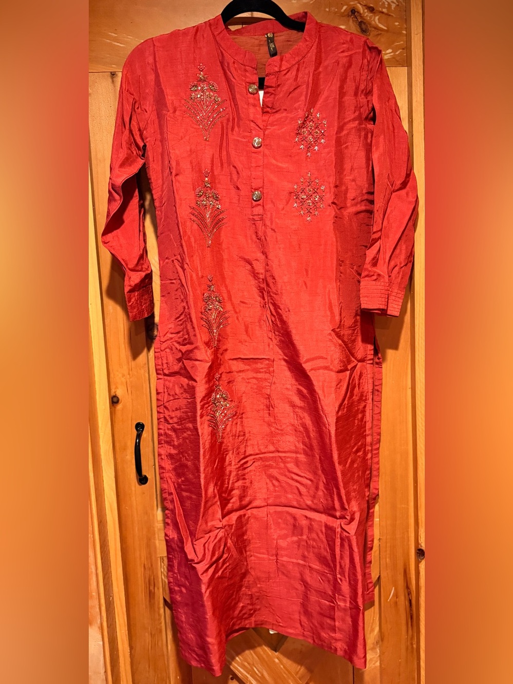 Women's Rust Red Embroidered Kurta